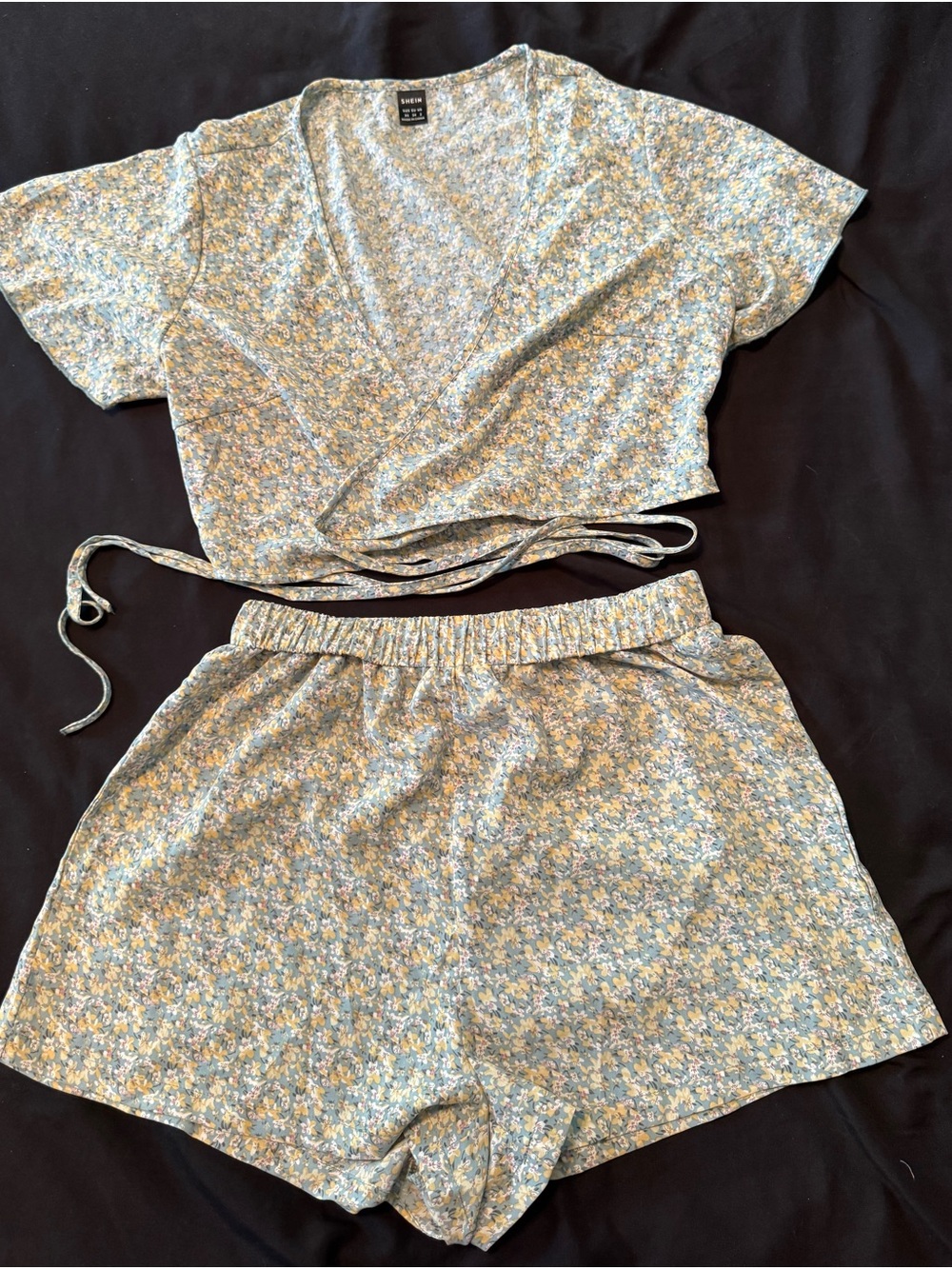 SHEIN Blue Floral Top and Shorts Set
